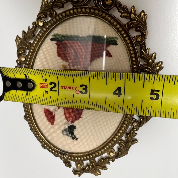 Two Antique Japanese Petit Pointe Embroidery Pictures in Ornate Oval Frame - Picture 8 of 9